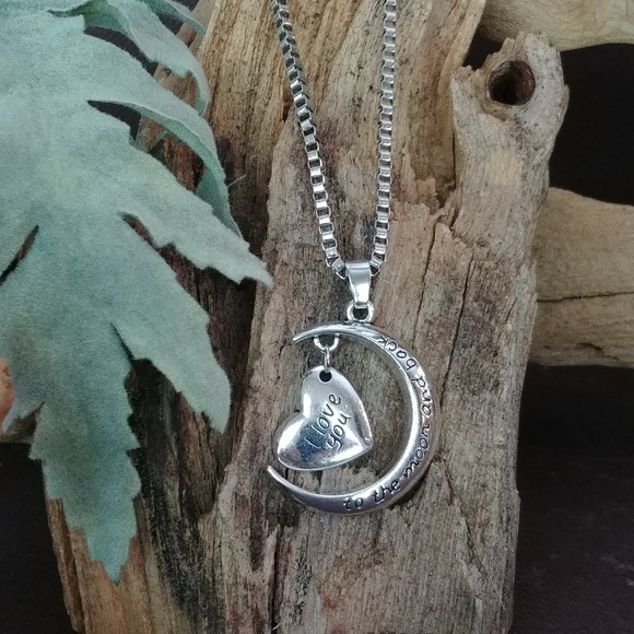 Jewelry - Moon & Back Pendent